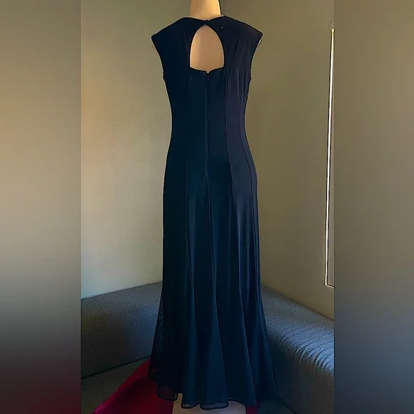 R&M Richards Evening Gown - Picture 11 of 13